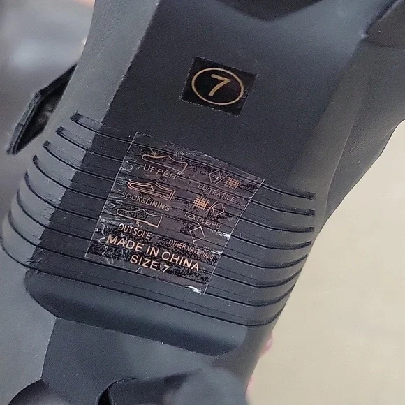 SOLD 🚨AZALE A WANG Black Studded Women's High Heel Boots - Picture 6 of 8